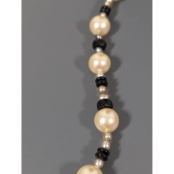 Retro Ivory Color Glass Faux Pearl Black Bead Necklace Classic 22" - Picture 3 of 8